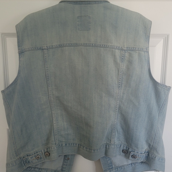 Sleeveless Jean Jacket - Picture 2 of 2